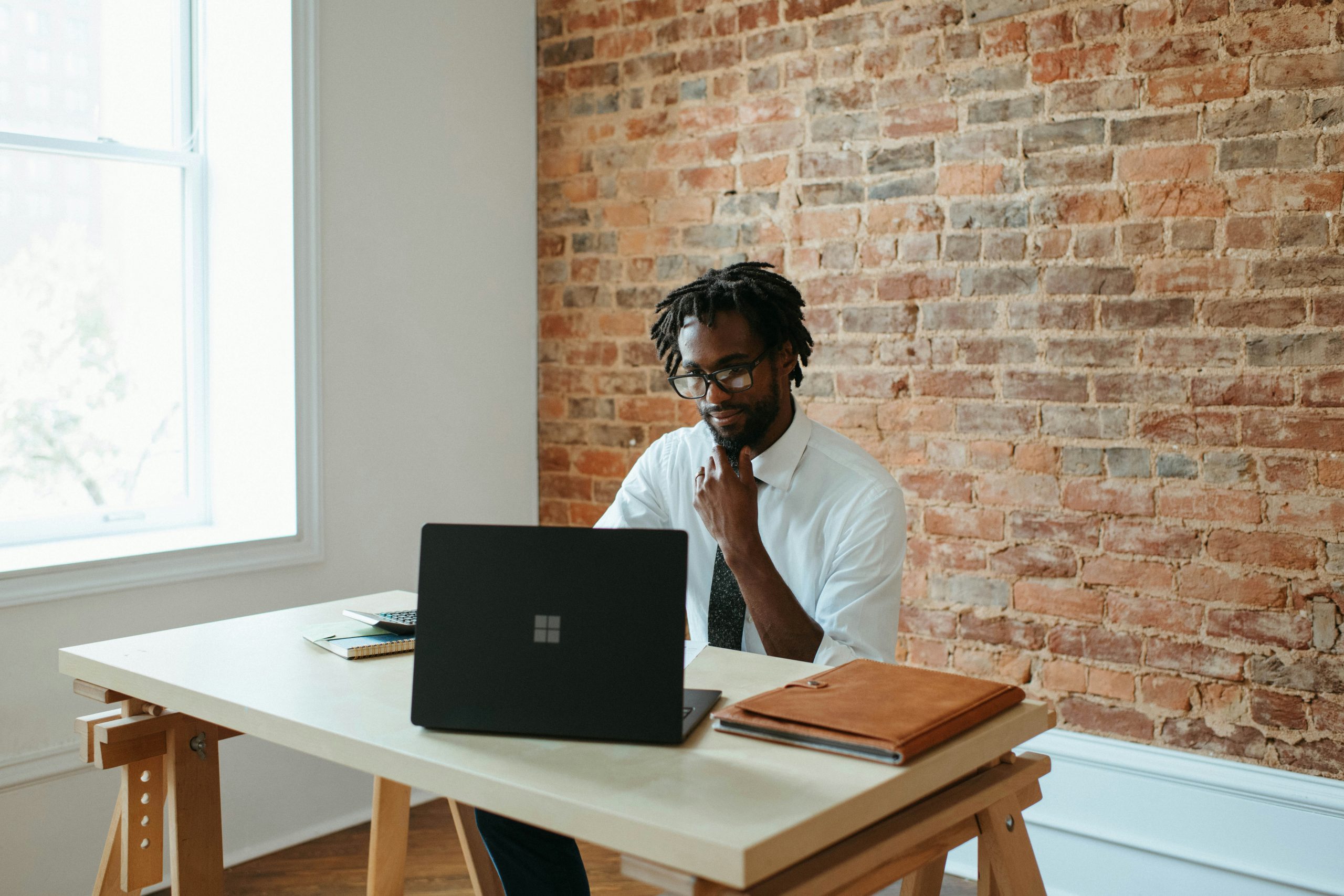 User exploring AI insights with Copilot and Business Central